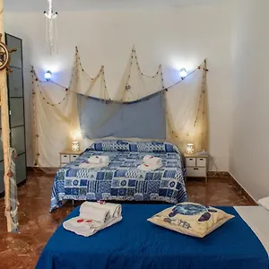https://marierose-house-sferracavallo-90147.sicilyhotelsitaly.net
