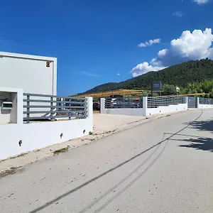 rezervați aici